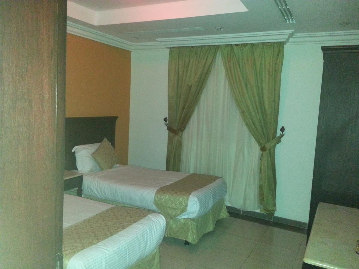 Mazaya Furnished Units- Olaya 2 Aparthotel อัลโคห์บาร์ ภายนอก รูปภาพ